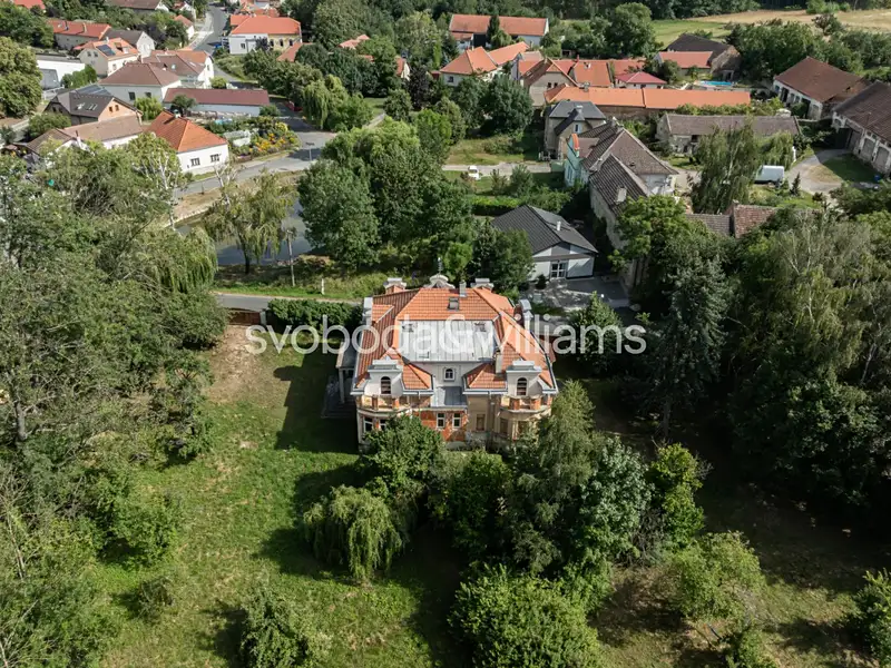 Prodej rodinného domu 413 m², pozemek 3902 m², Přišimasy – náhled fotky 1