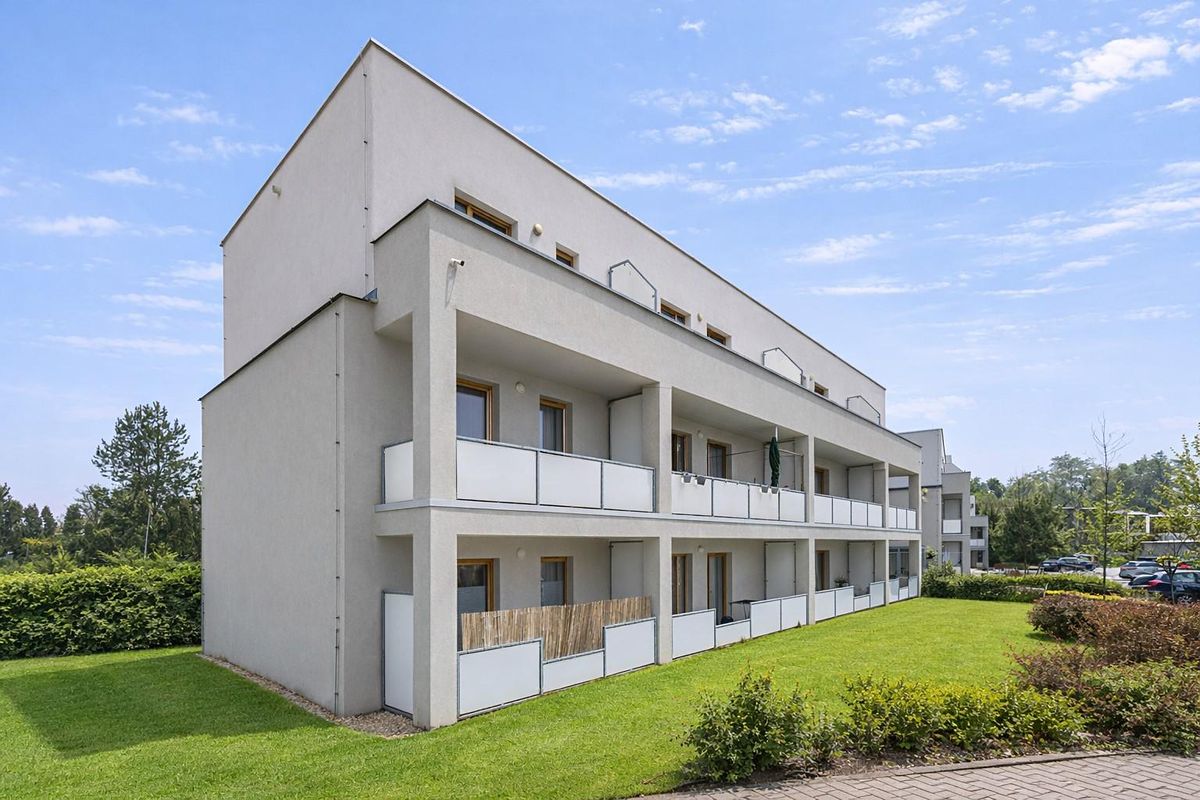Pronájem bytu 1+kk 35 m²