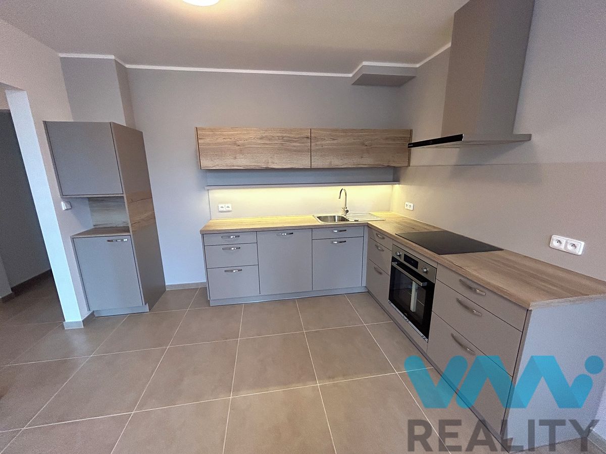 Pronájem bytu 3+kk 64 m² – fotografie 3
