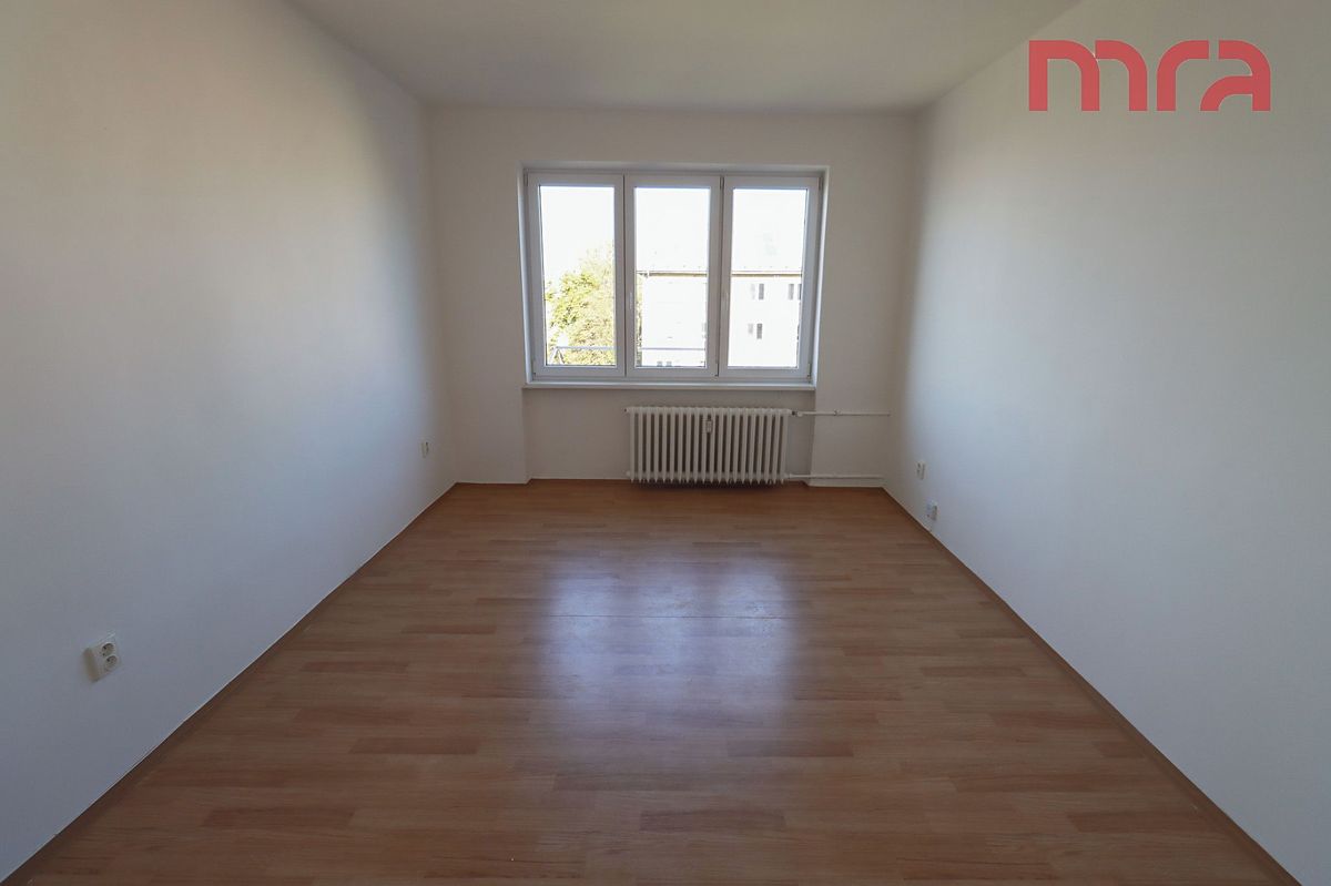 Pronájem bytu 1+1 36 m² – fotografie 3