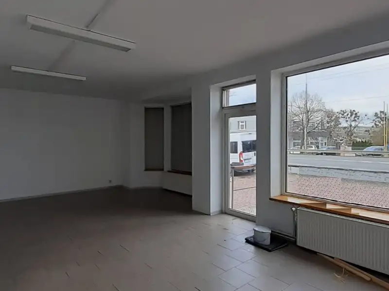 Pronájem obchodního prostoru 100 m², Zlín – náhled fotky 2