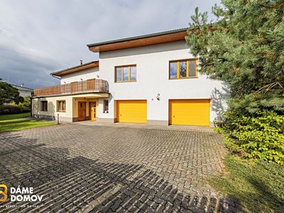 Prodej rodinného domu 581 m², pozemek 1164 m²