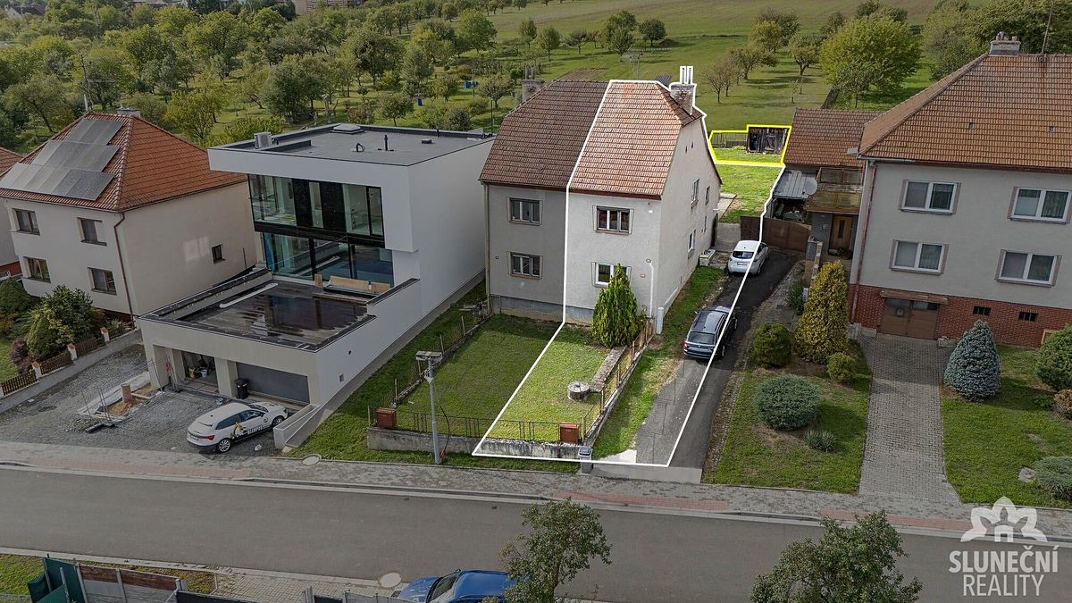 Prodej rodinného domu 124 m², pozemek 290 m² – fotografie 2