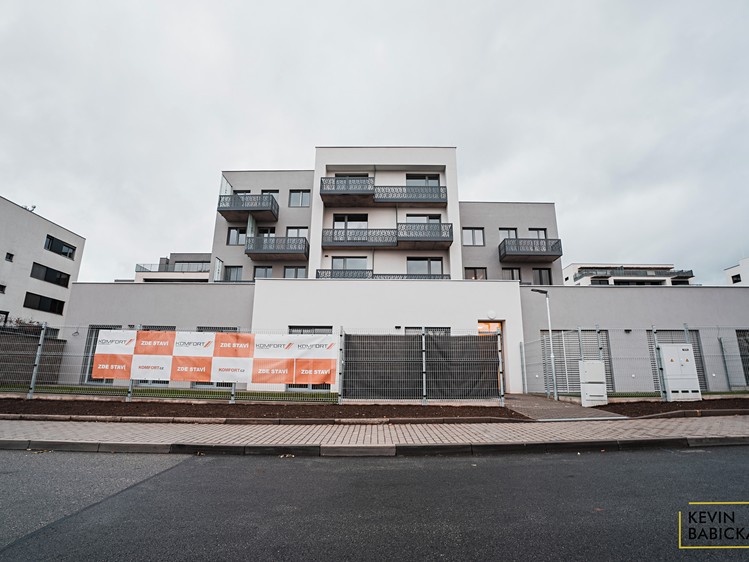 Pronájem bytu 1+kk, 30 m² (14 z 14)
