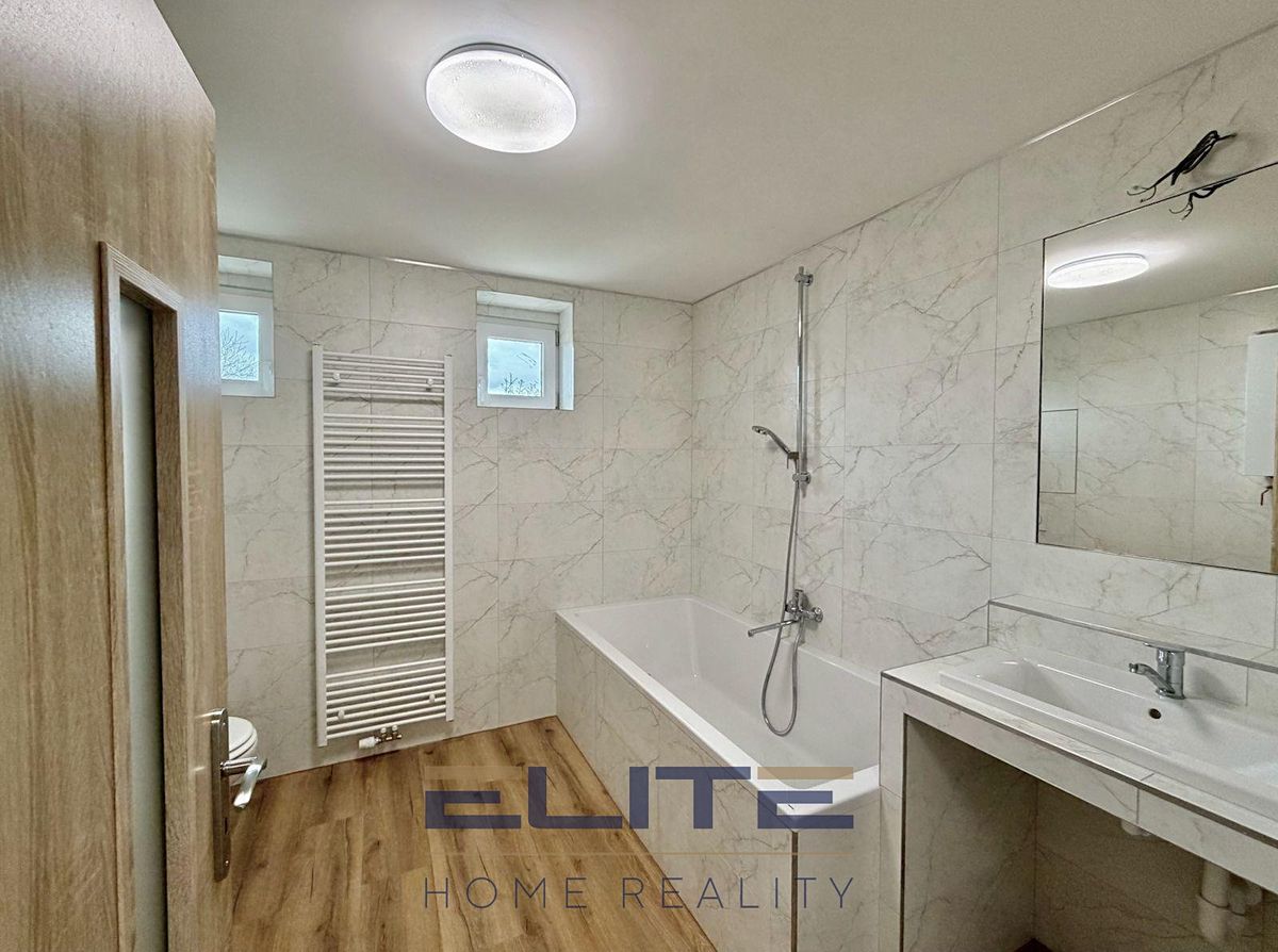 Pronájem bytu 3+kk 71 m²