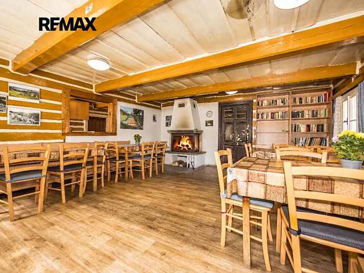 Будинок на продаж, 281 м² (13 з 37)