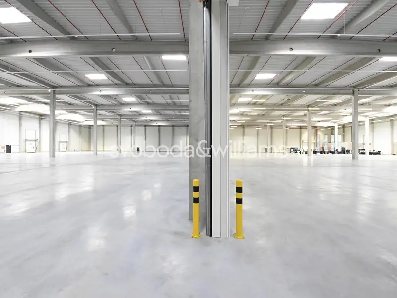 Pronájem výrobní haly, prostoru 2000 m², Příšovice – náhled fotky 2