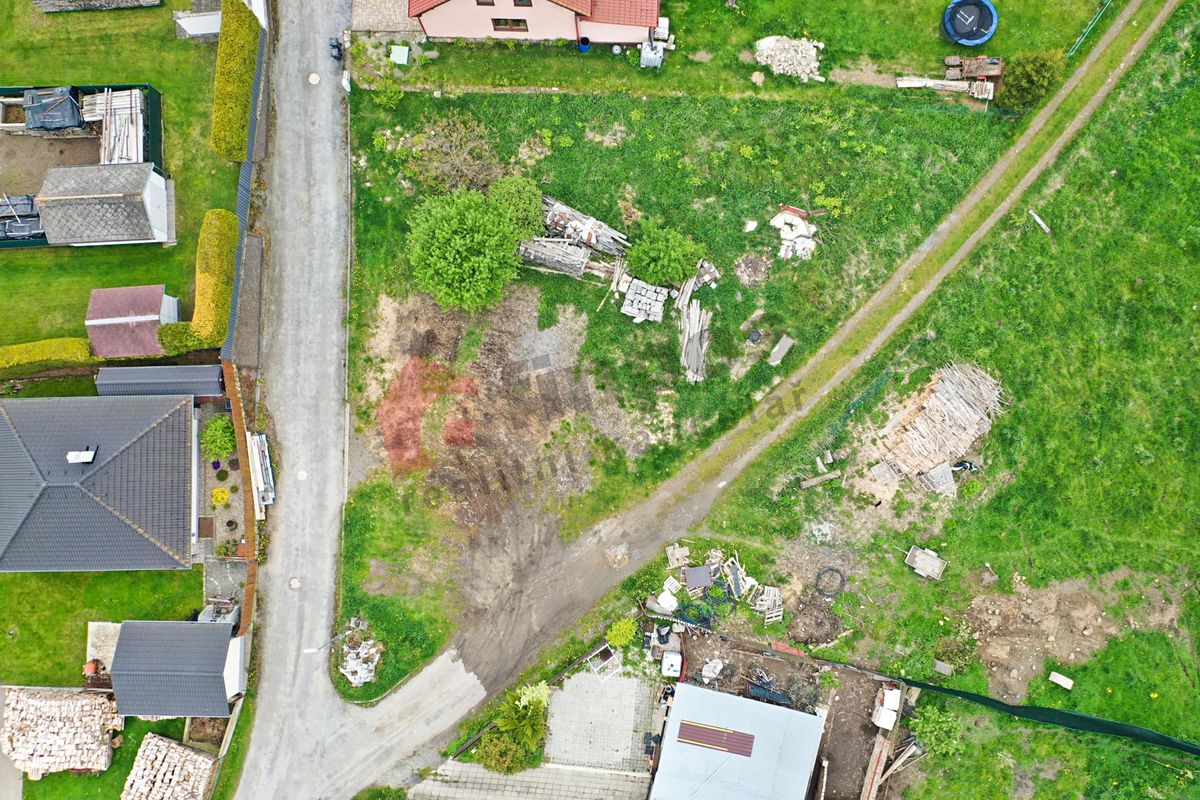 Prodej stavebního pozemku 843 m² – fotografie 3