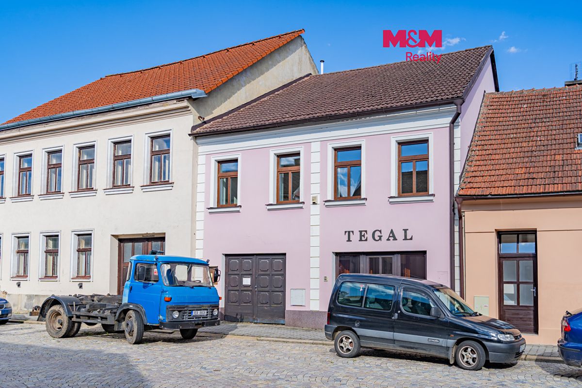 Pronájem obchodního prostoru 210 m²