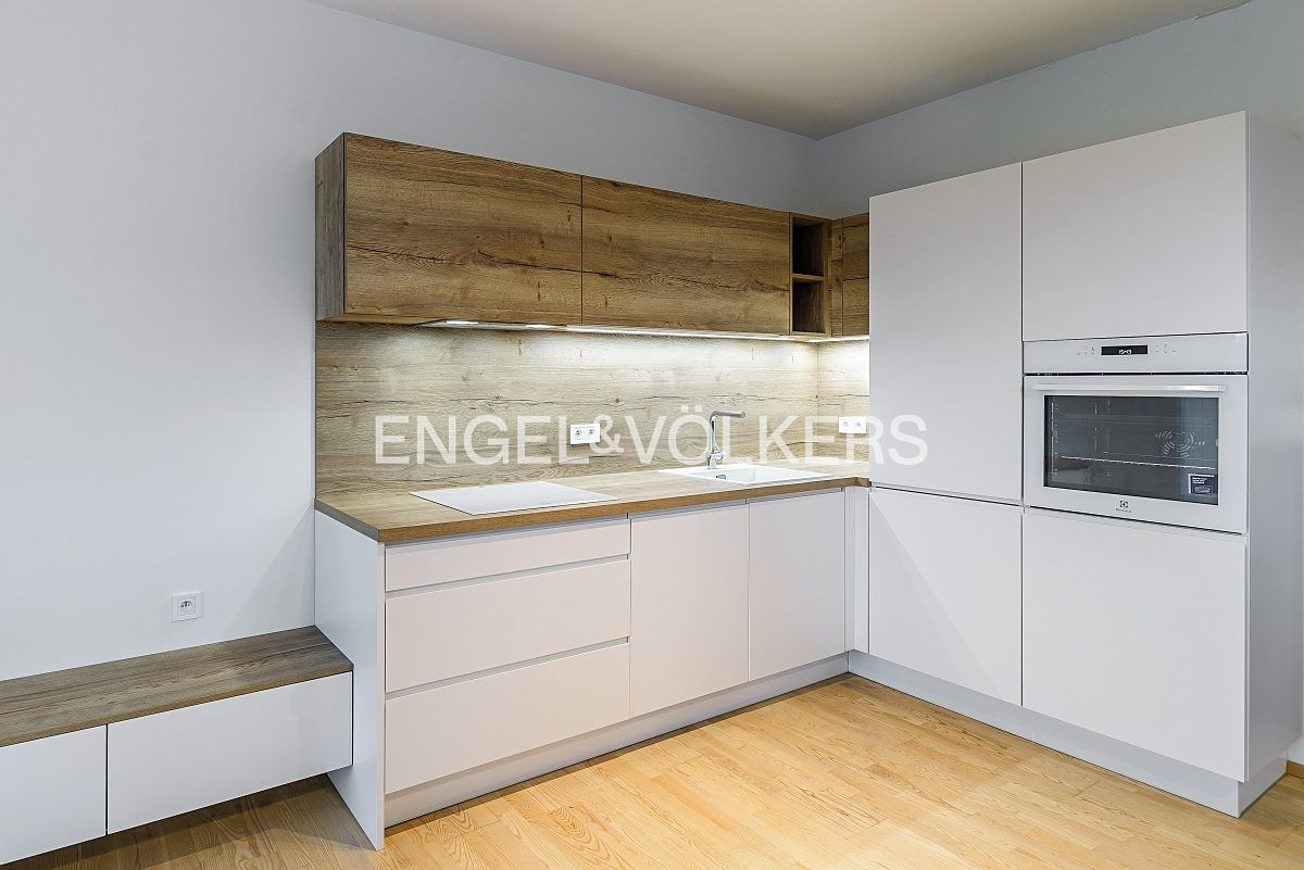 Pronájem bytu 2+kk 63 m² – fotografie 4