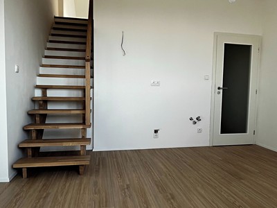 Prodej bytu 2+kk, 40 m² (3 z 12)