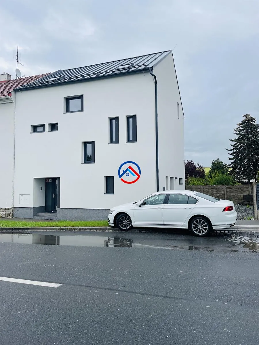 Pronájem bytu 1+kk 33 m²