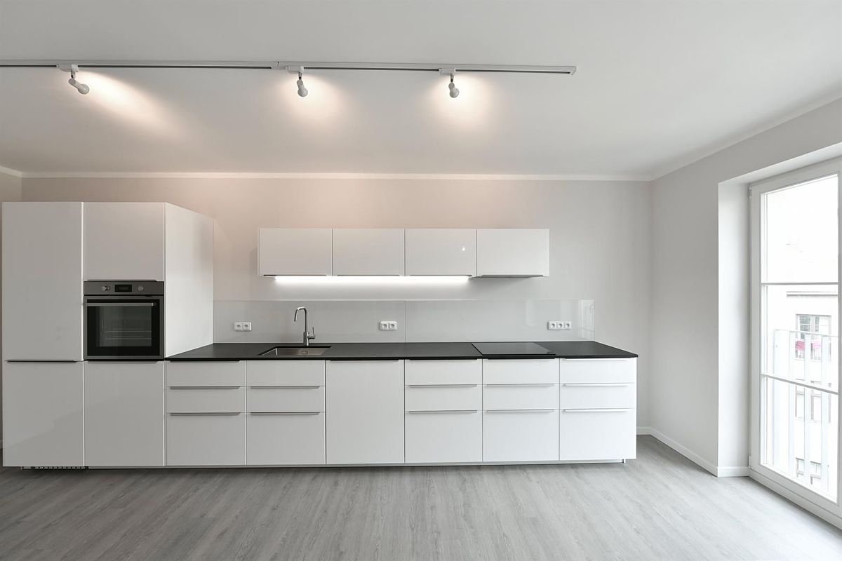 Pronájem bytu 4+kk 98 m² – fotografie 3