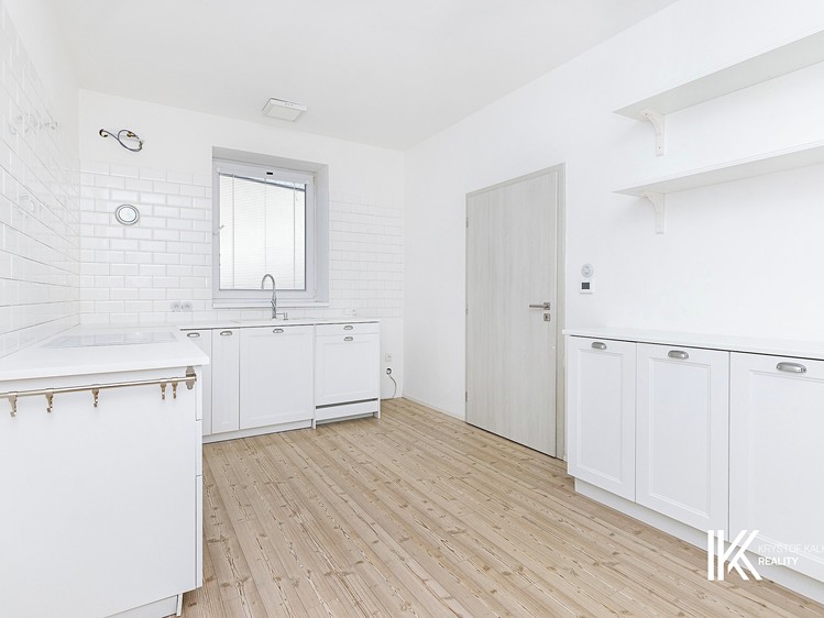 Pronájem komerčního prostoru, 131 m² (12 z 40)