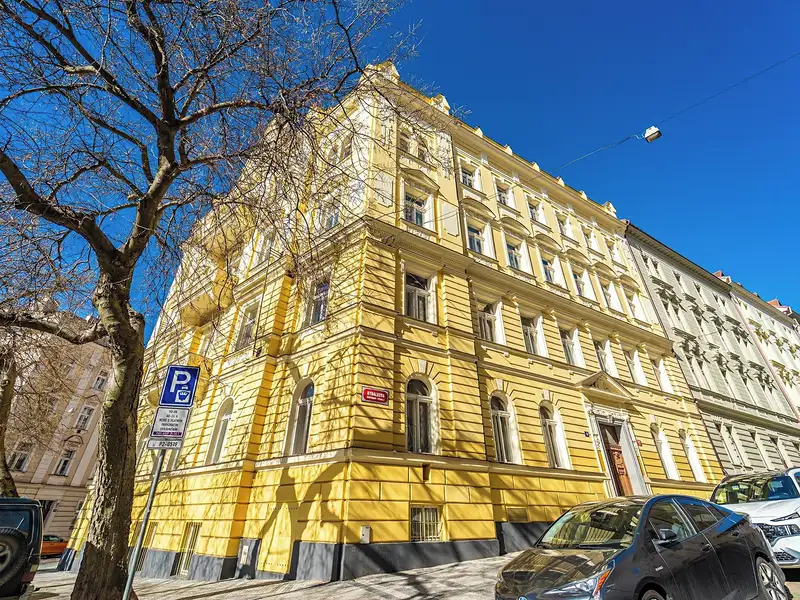 Prodej bytu 2+kk 56 m², Praha – náhled fotky 1