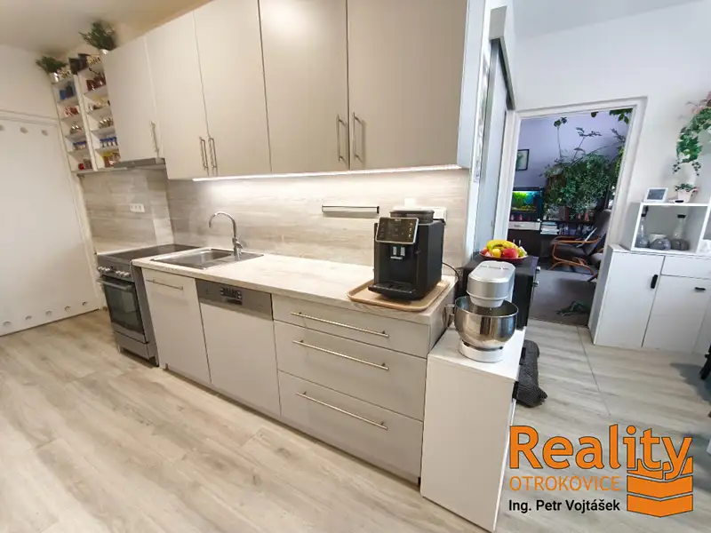 Prodej bytu 3+1 76 m², Otrokovice – náhled fotky 2