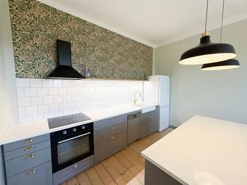 Prodej bytu 2+1 70 m², Praha – náhled fotky 1