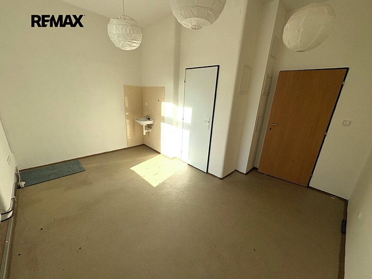 Комерційне приміщення в оренду, 17 м² (5 з 7)