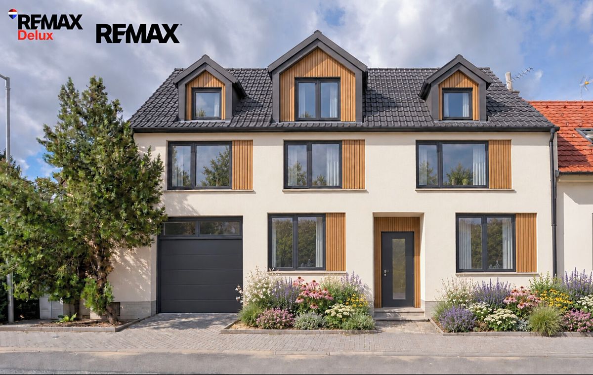 Prodej rodinného domu 218 m², pozemek 317 m² – fotografie 2