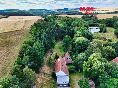 Prodej rodinného domu 172 m², pozemek 1928 m²