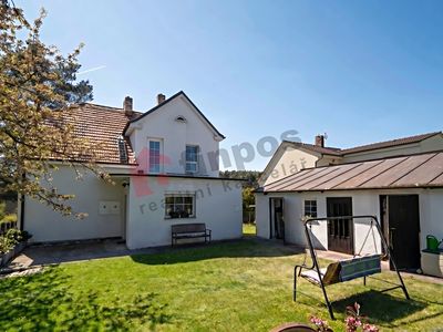 Prodej rodinného domu 300 m², pozemek 813 m²