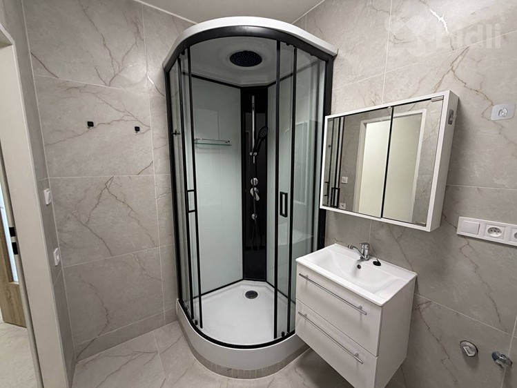 Квартира 4+1 в оренду, 88 м² (8 з 17)