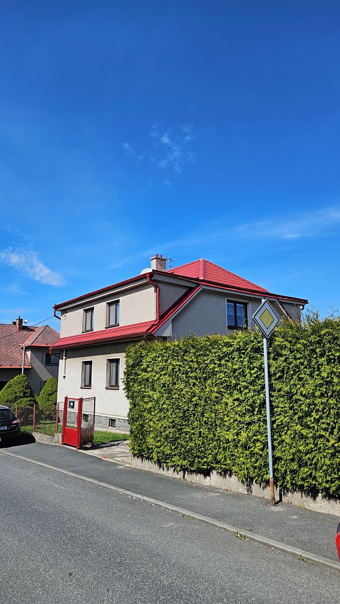 Prodej rodinného domu 197 m², pozemek 771 m²