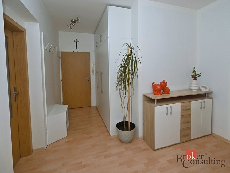 Квартира 3+kk на продаж, 77 м² (6 з 9)