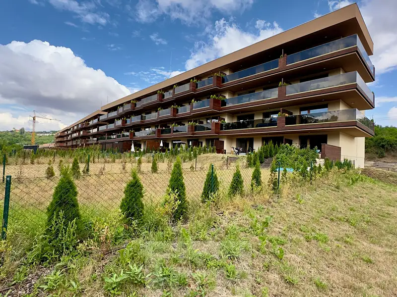 Pronájem bytu 1+kk 35 m², Slaný – náhled fotky 1