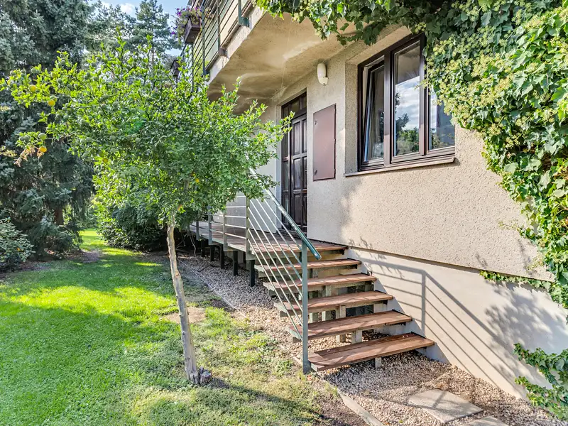 Prodej rodinného domu 288 m², pozemek 800 m², Kozojedy – náhled fotky 2