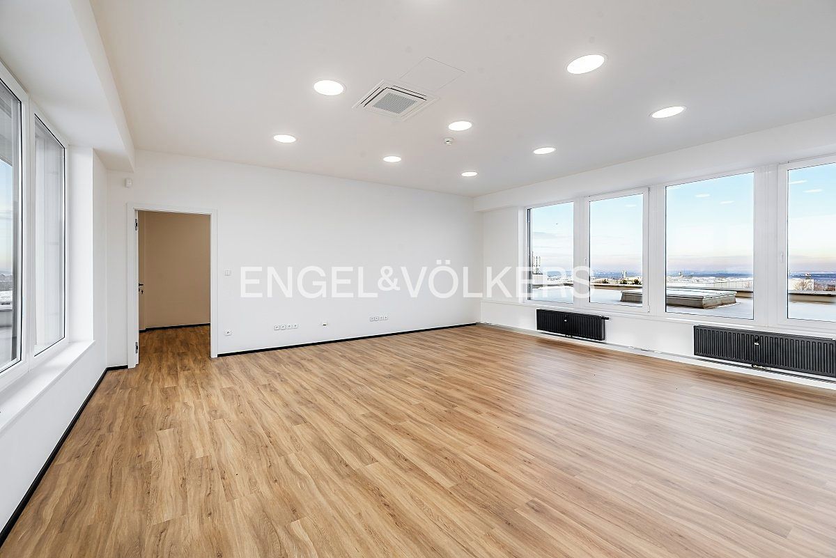 Pronájem skladového prostoru 200 m² – fotografie 5