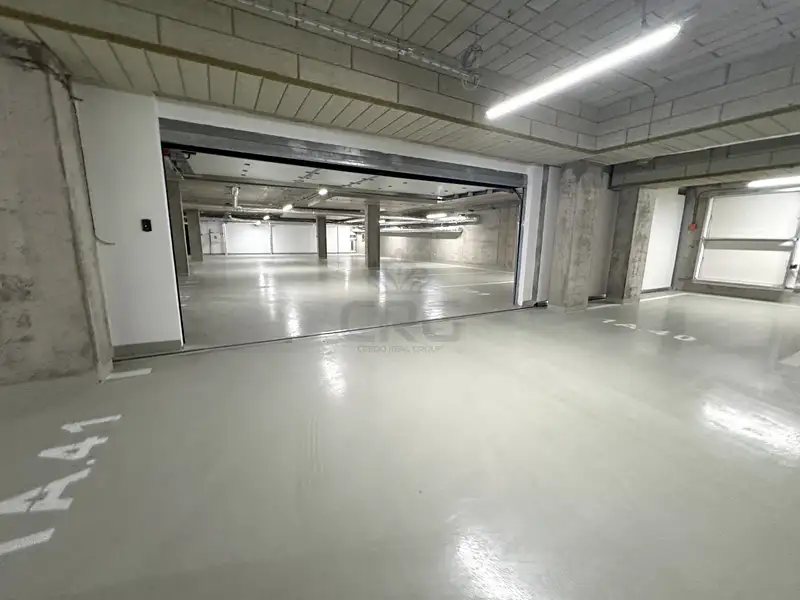 Prodej garážového stání 12 m², Brno – náhled fotky 1