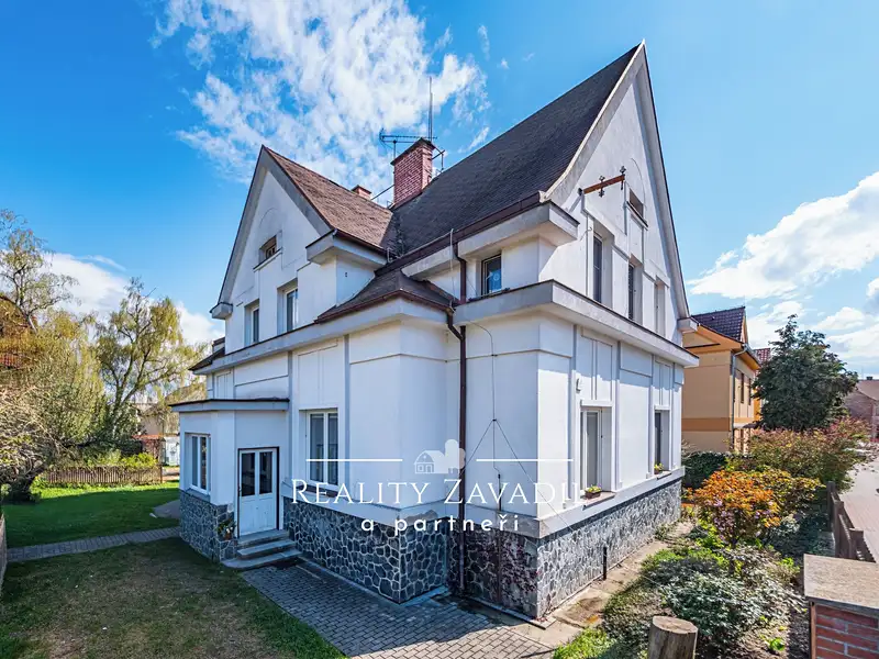 Prodej vícegeneračního domu 216 m², pozemek 1160 m², Chlumec nad Cidlinou – náhled fotky 1