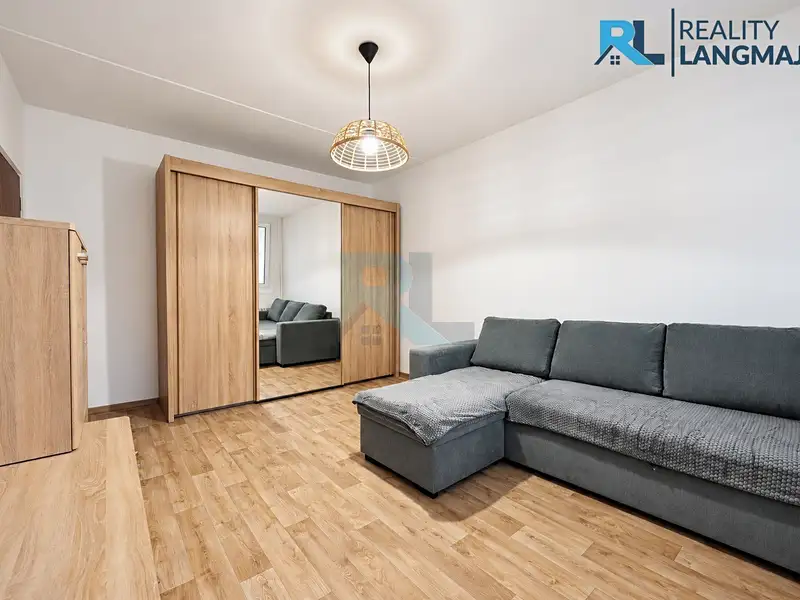 Pronájem bytu 3+1 62 m², Plzeň – náhled fotky 2