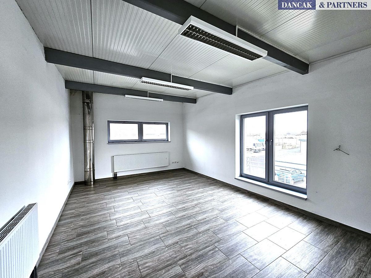 Pronájem kanceláře 50 m² – fotografie 5