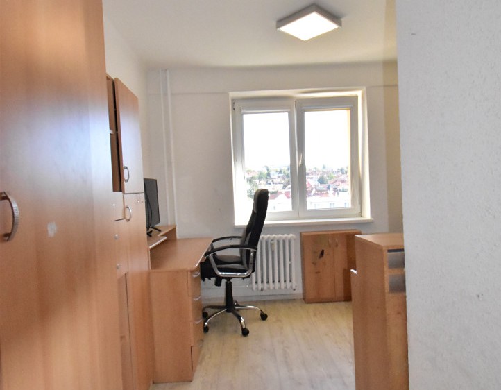 Pronájem bytu 3+kk, 63 m² (9 z 17)