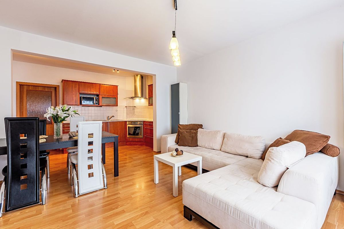 Pronájem bytu 3+kk 76 m²