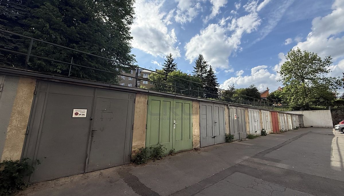 Pronájem garáže 13 m²