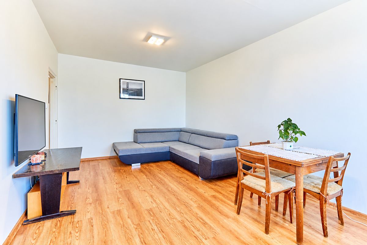 Pronájem bytu 3+1 85 m² – fotografie 2