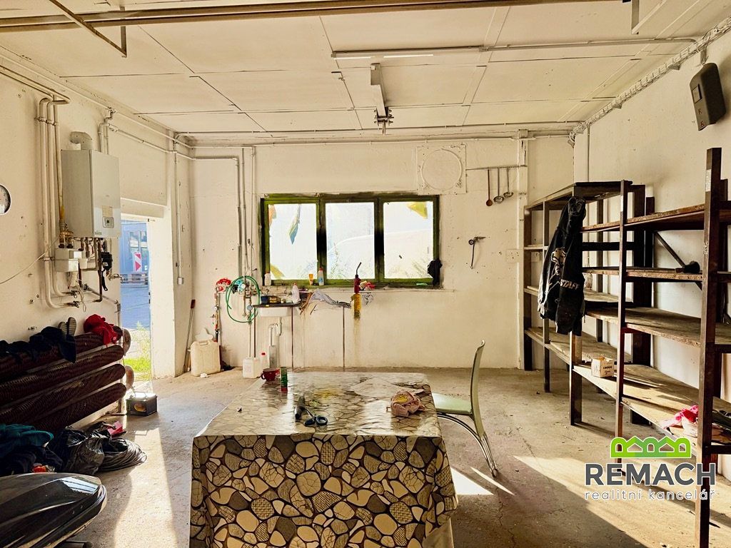 Pronájem výrobní haly, prostoru 180 m² – fotografie 3