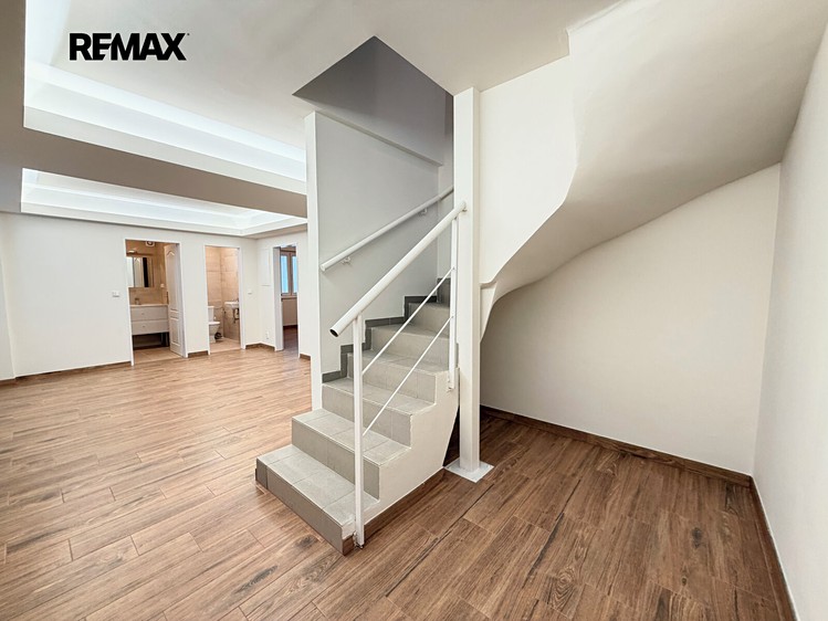 Будинок в оренду, 302 м² (27 з 37)