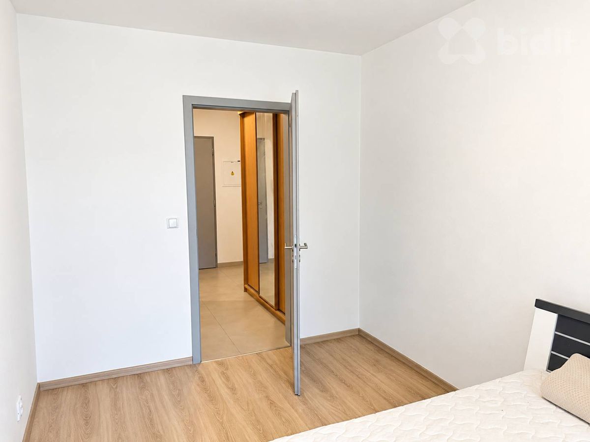 Pronájem bytu 2+kk 55 m² – fotografie 5