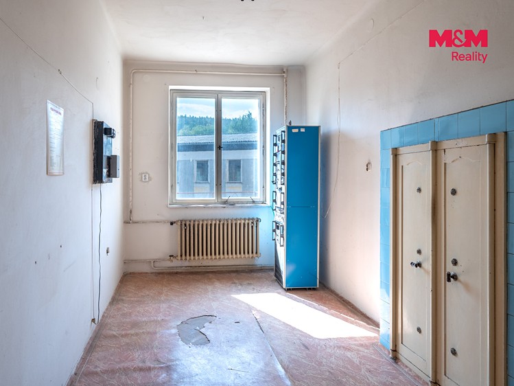 Prodej komerčního prostoru, 2 640 m² (21 z 30)