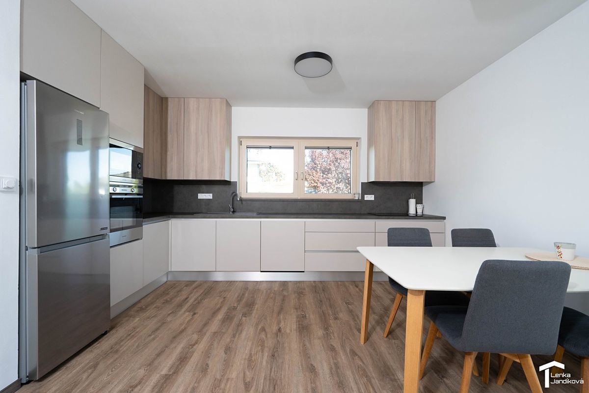 Pronájem rodinného domu 87 m², pozemek 490 m² – fotografie 3