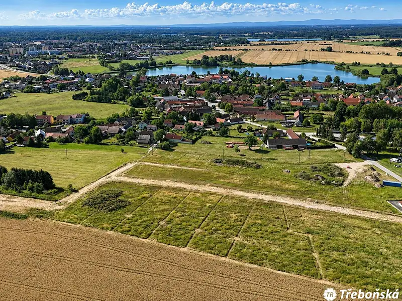 Prodej komerčního pozemku 7564 m², Třeboň – náhled fotky 2