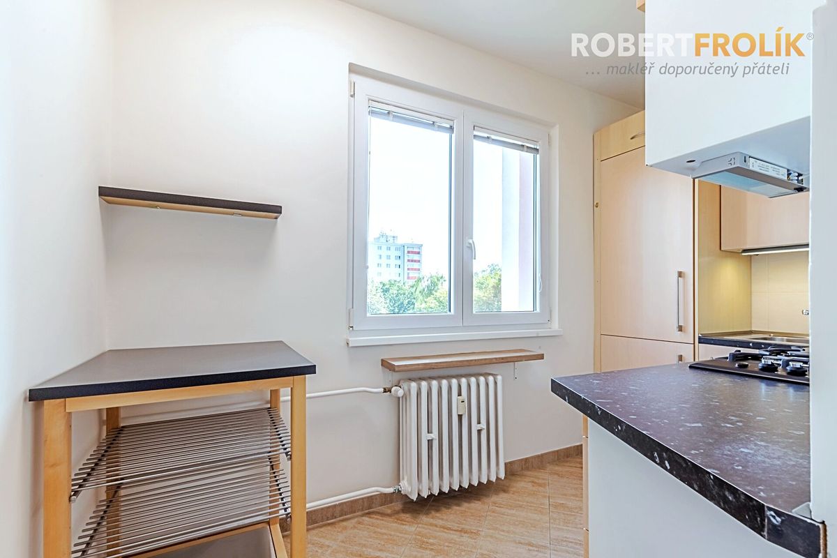 Pronájem bytu 2+1 55 m² – fotografie 3