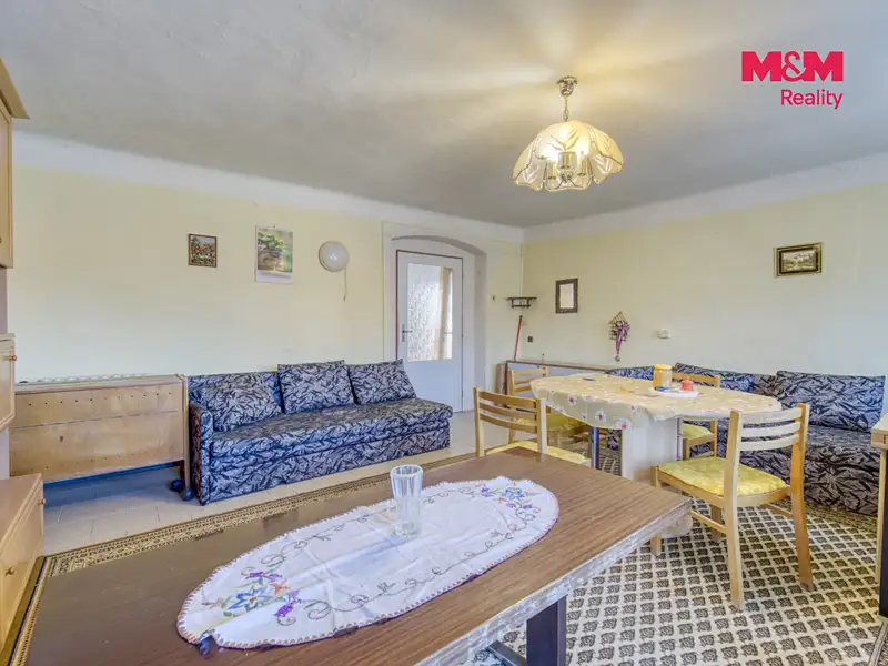 Prodej rodinného domu 100 m², pozemek 980 m², Kožlany – náhled fotky 3