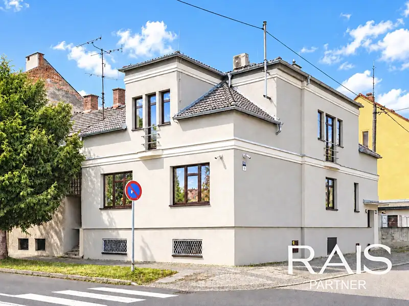 Prodej rodinného domu 235 m², pozemek 232 m², Břeclav – náhled fotky 1