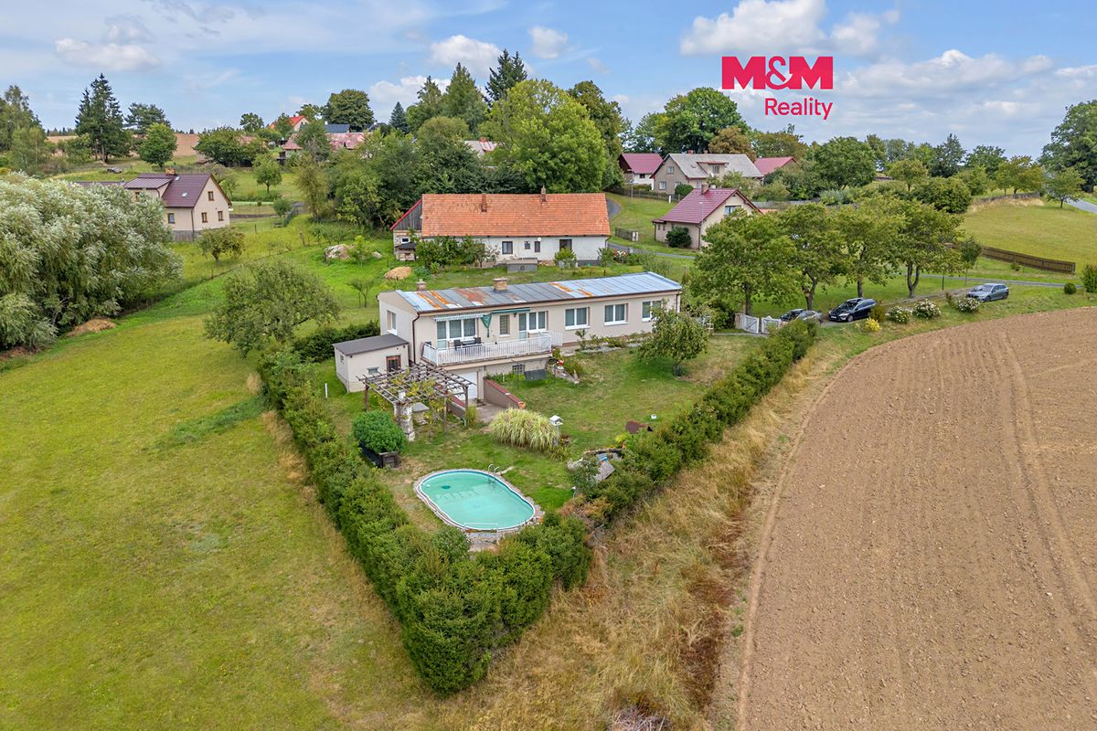 Prodej rodinného domu 140 m², pozemek 1025 m²