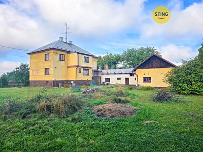 Prodej rodinného domu 224 m², pozemek 2162 m²